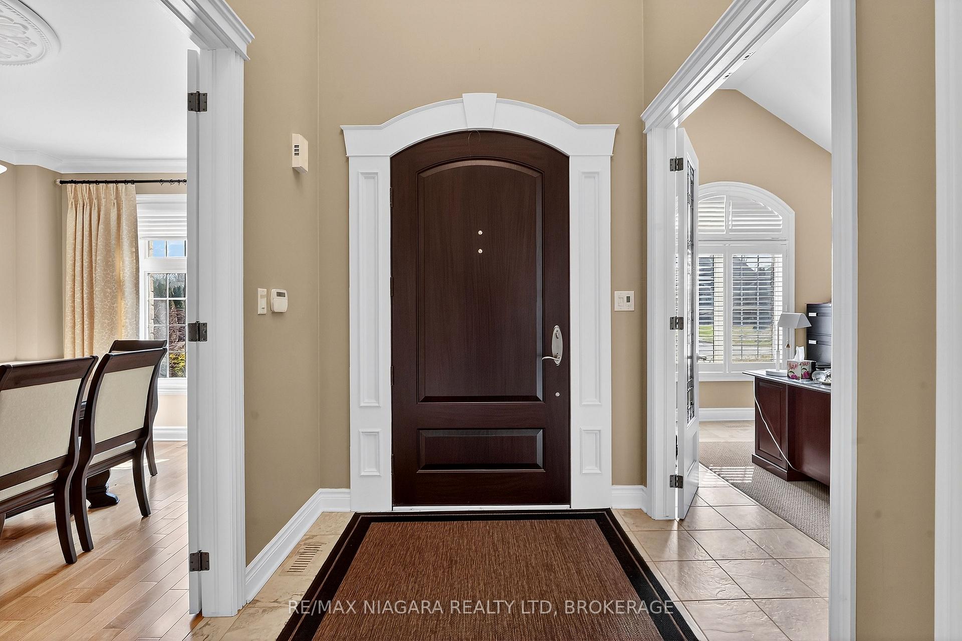 Photo 1 of 6775 Domenic Crescent, Niagara Falls, Stamford — HOMEH