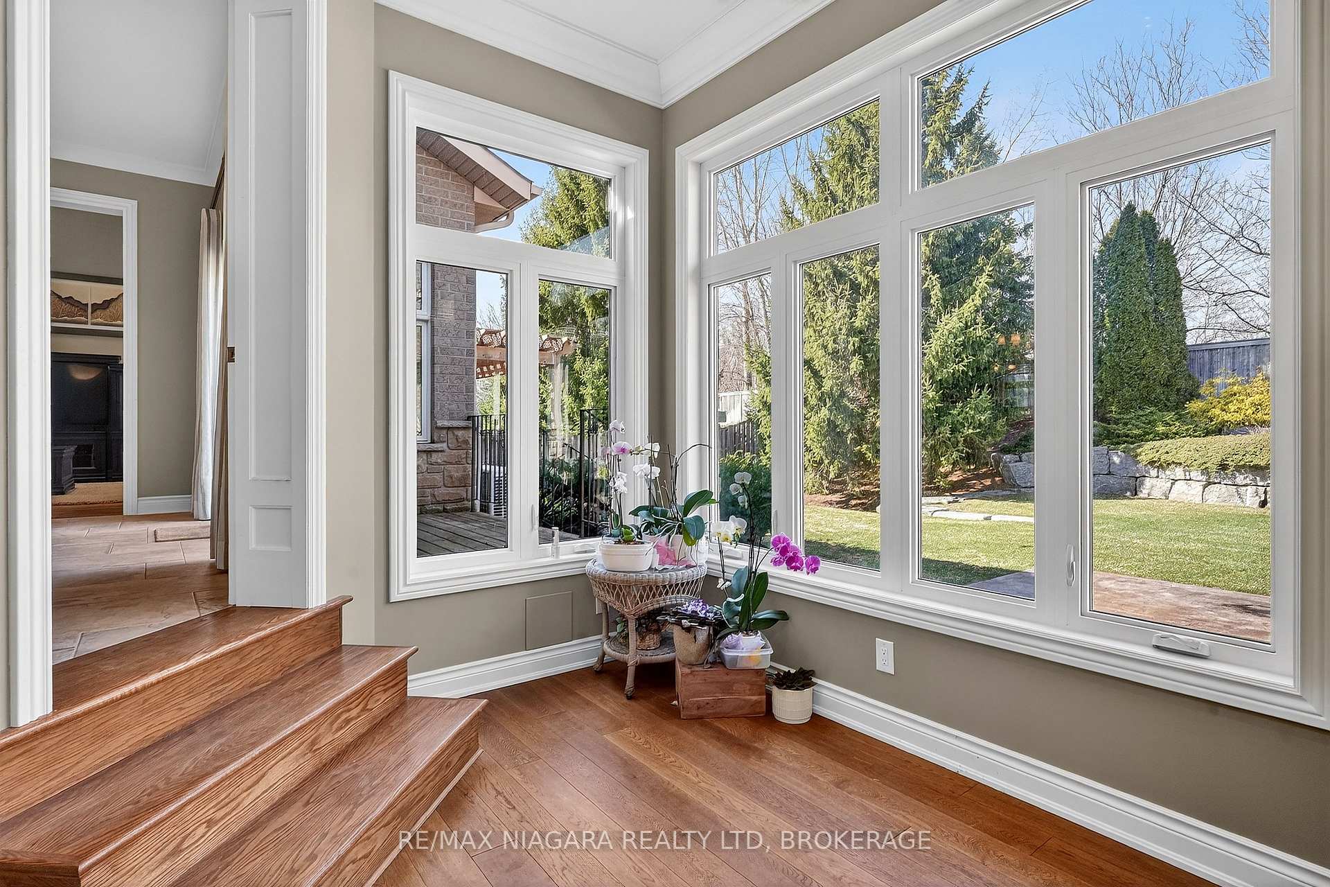 Photo 16 of 6775 Domenic Crescent, Niagara Falls, Stamford — HOMEH