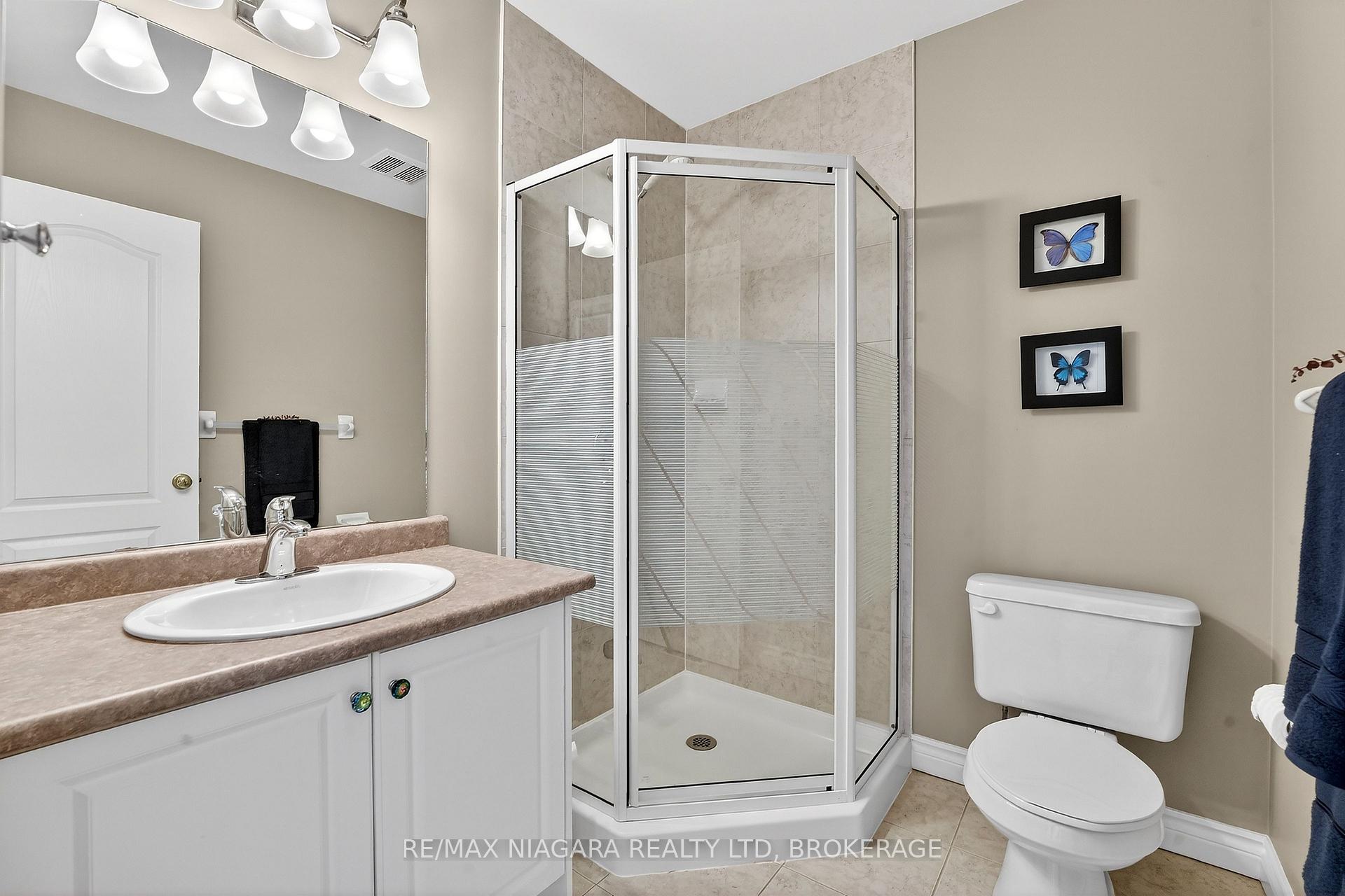 Photo 24 of 6775 Domenic Crescent, Niagara Falls, Stamford — HOMEH