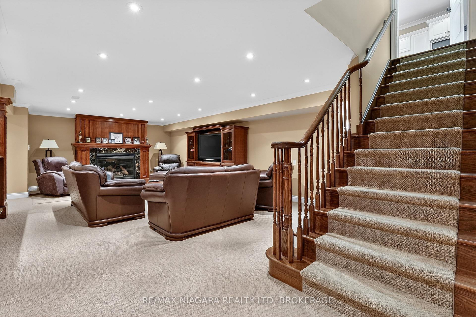 Photo 27 of 6775 Domenic Crescent, Niagara Falls, Stamford — HOMEH