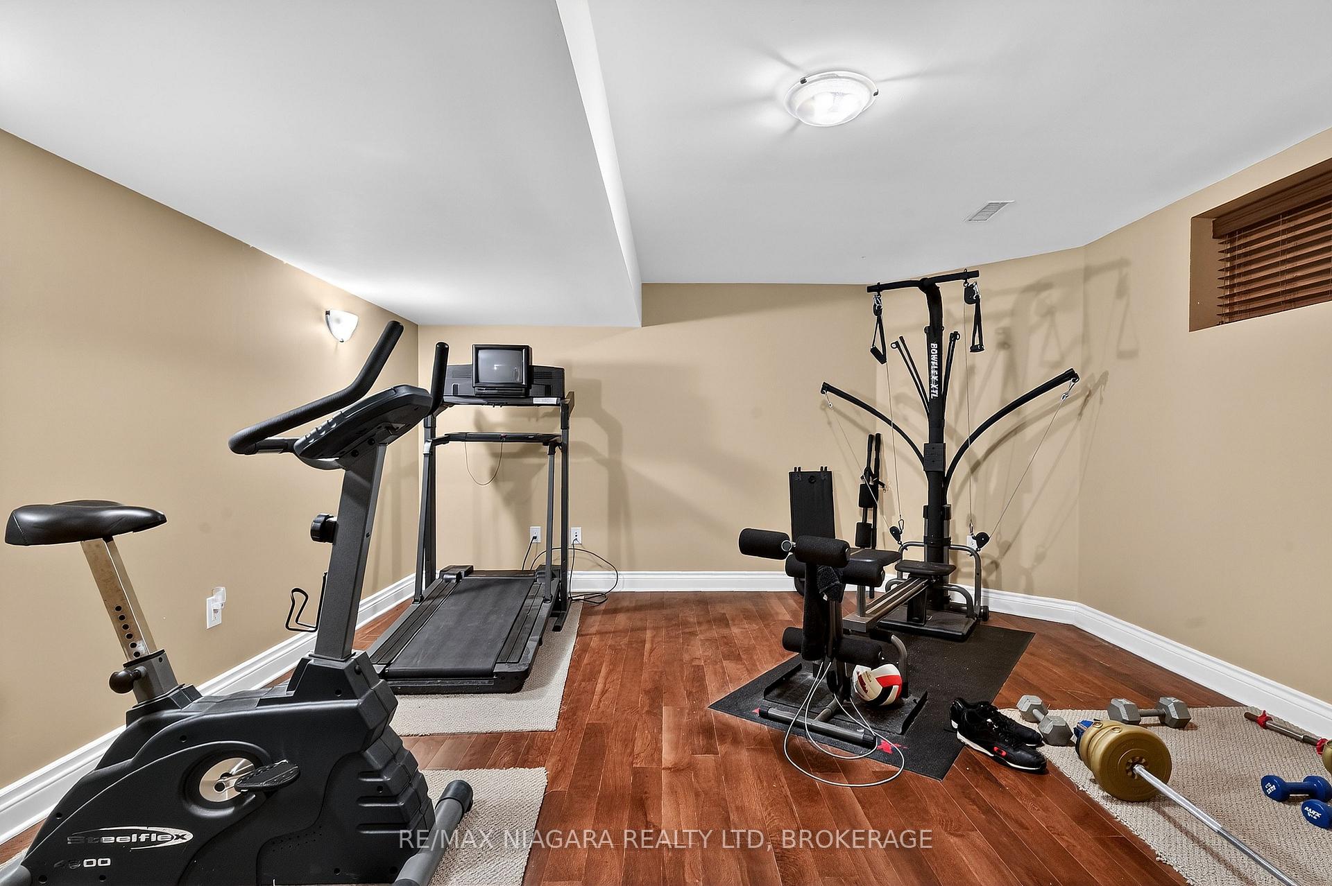 Photo 34 of 6775 Domenic Crescent, Niagara Falls, Stamford — HOMEH