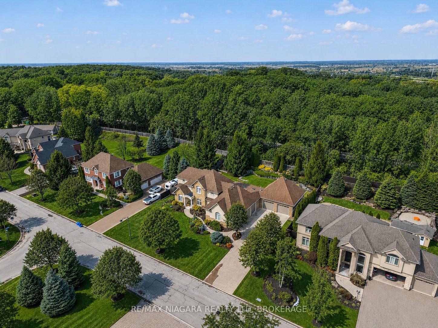 Photo 47 of 6775 Domenic Crescent, Niagara Falls, Stamford — HOMEH