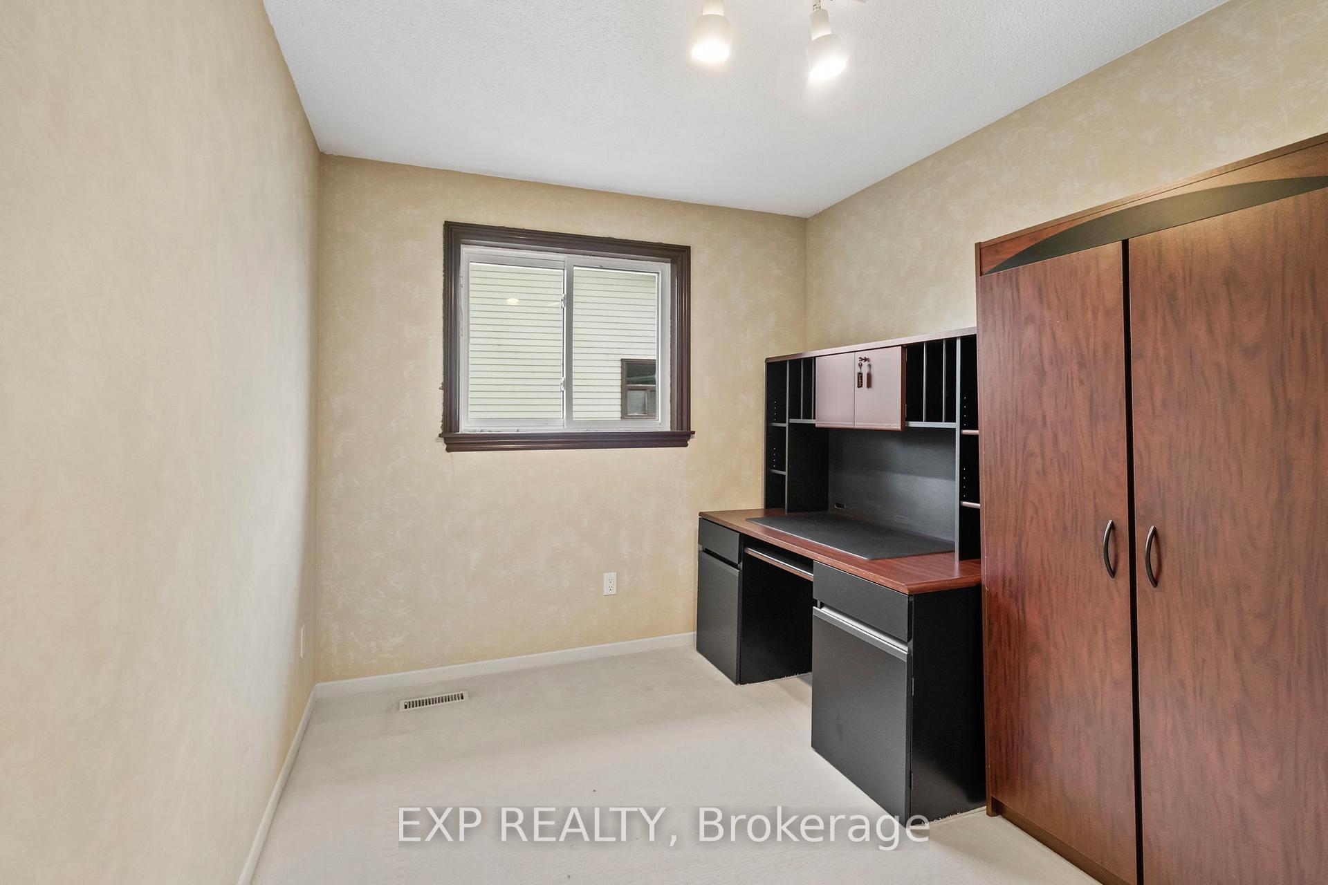 Photo 17 of 25 Lilac Avenue, Markham, Aileen-Willowbrook — HOMEH