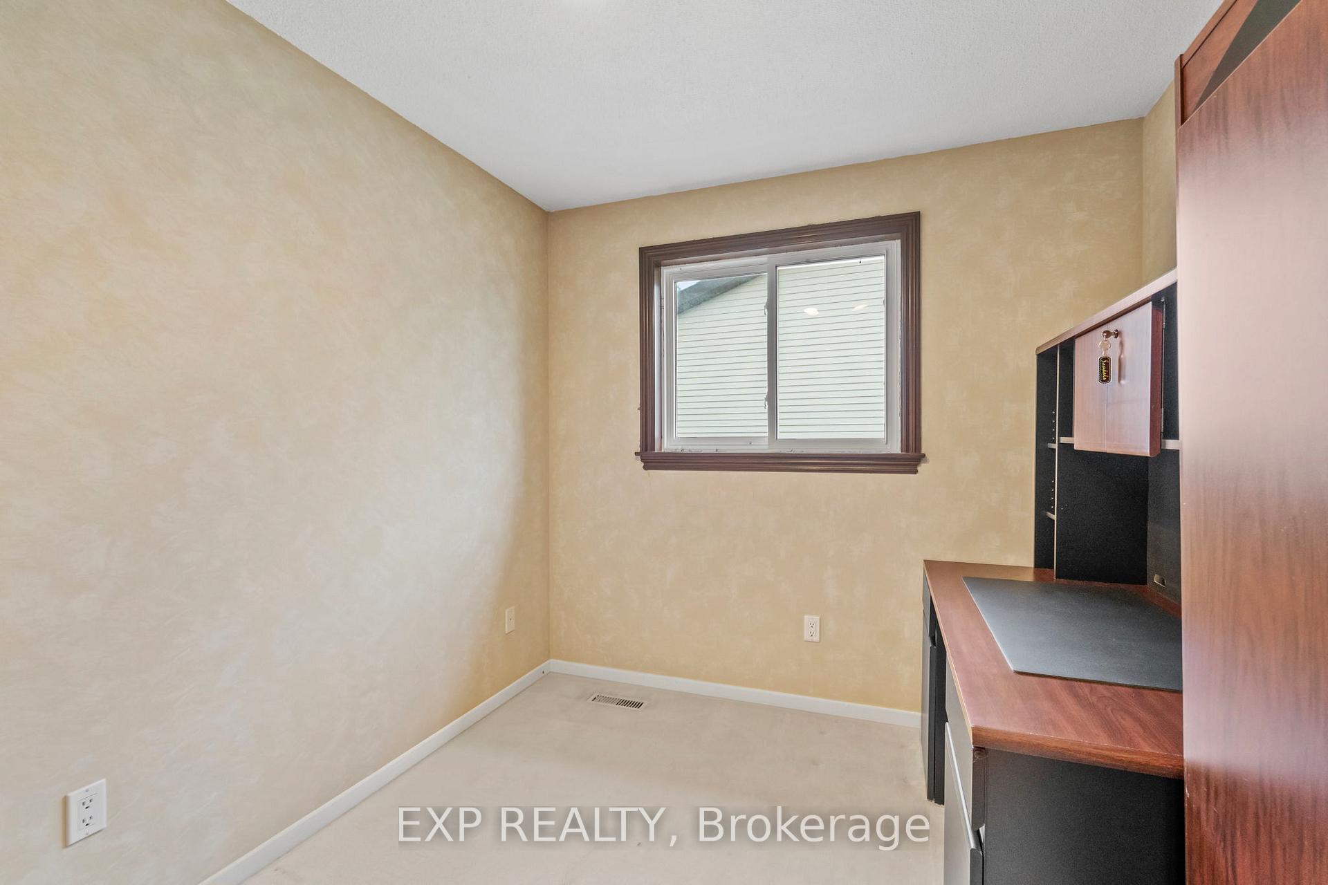 Photo 19 of 25 Lilac Avenue, Markham, Aileen-Willowbrook — HOMEH