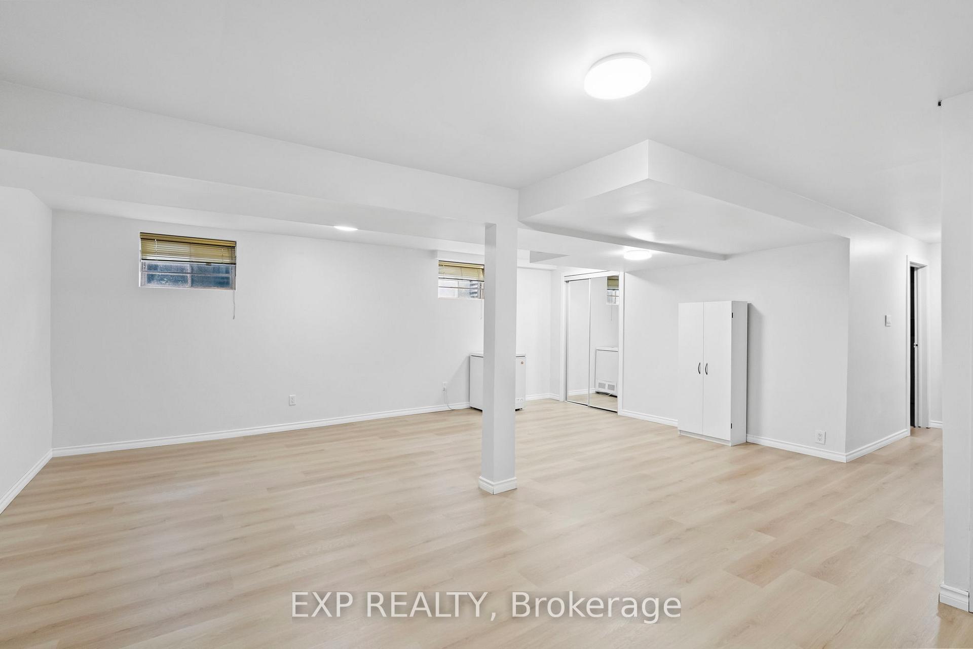 Photo 36 of 25 Lilac Avenue, Markham, Aileen-Willowbrook — HOMEH