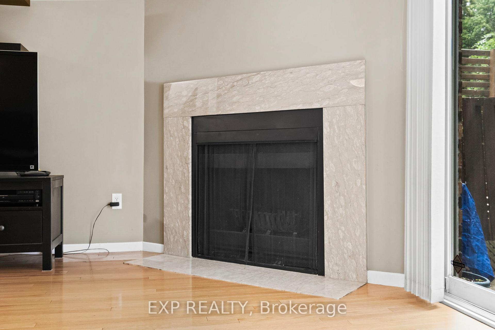 Photo 37 of 25 Lilac Avenue, Markham, Aileen-Willowbrook — HOMEH