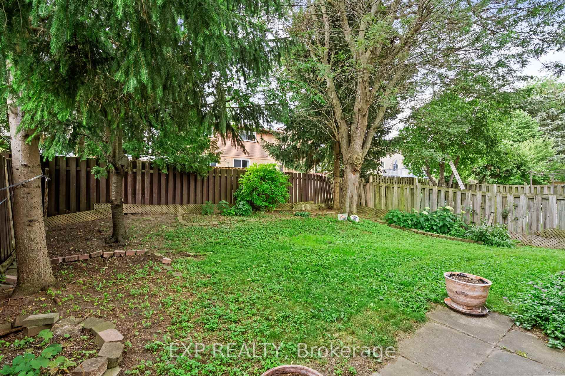 Photo 41 of 25 Lilac Avenue, Markham, Aileen-Willowbrook — HOMEH