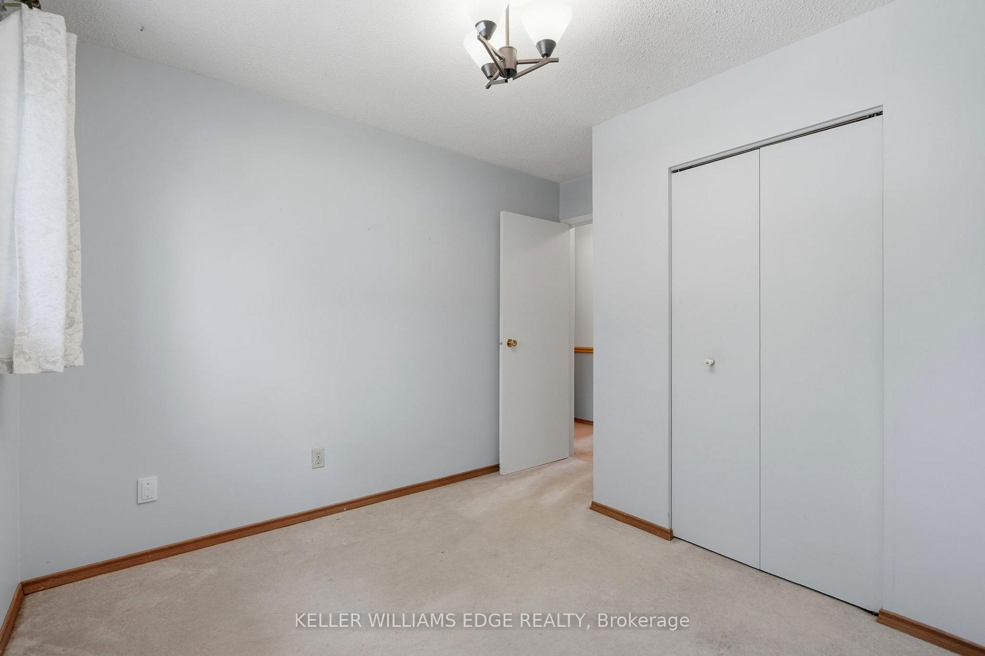 Photo 13 of 2410 Cavendish Drive, Burlington, Brant Hills — HOMEH