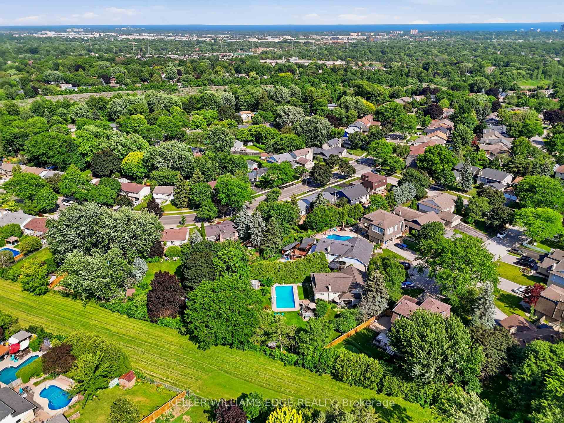Photo 28 of 2410 Cavendish Drive, Burlington, Brant Hills — HOMEH