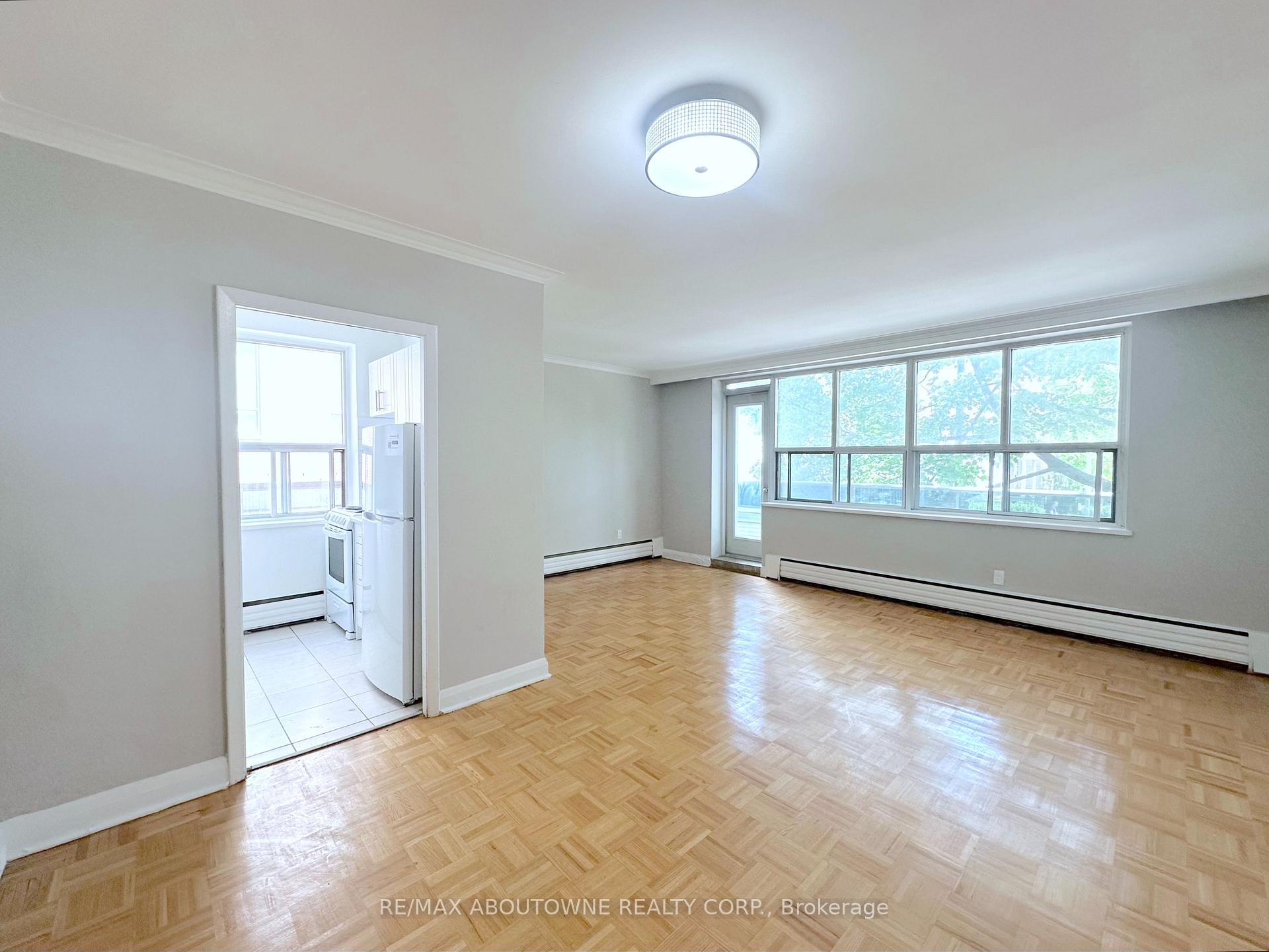 Photo 1 of Unit 104, 276 St Clair Avenue W, Toronto, Casa Loma — HOMEH