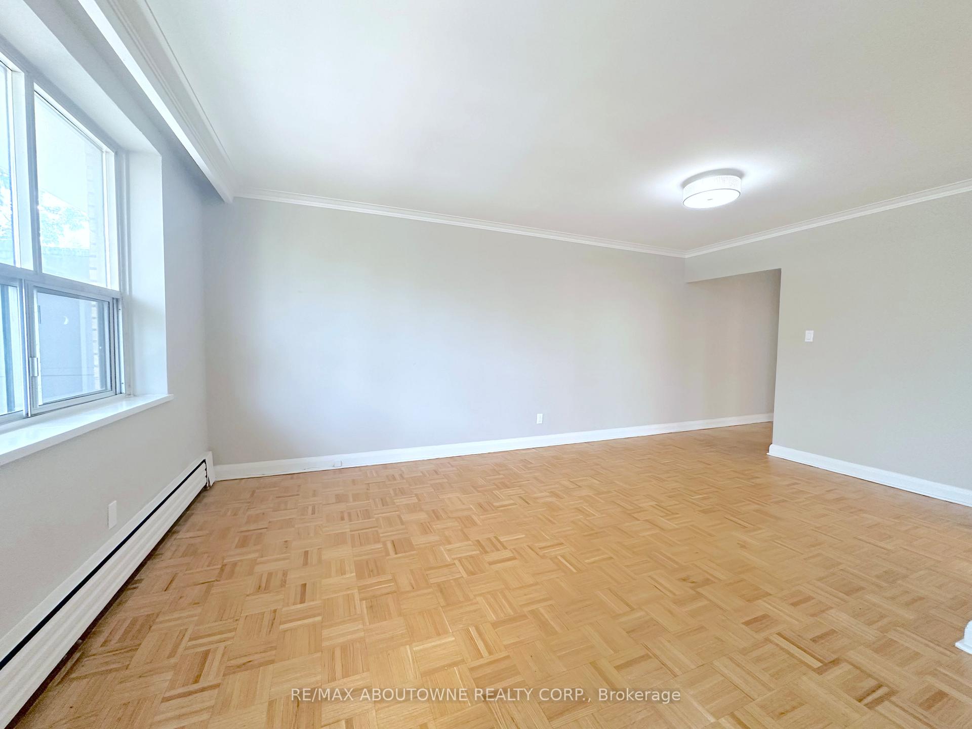 Photo 4 of Unit 104, 276 St Clair Avenue W, Toronto, Casa Loma — HOMEH