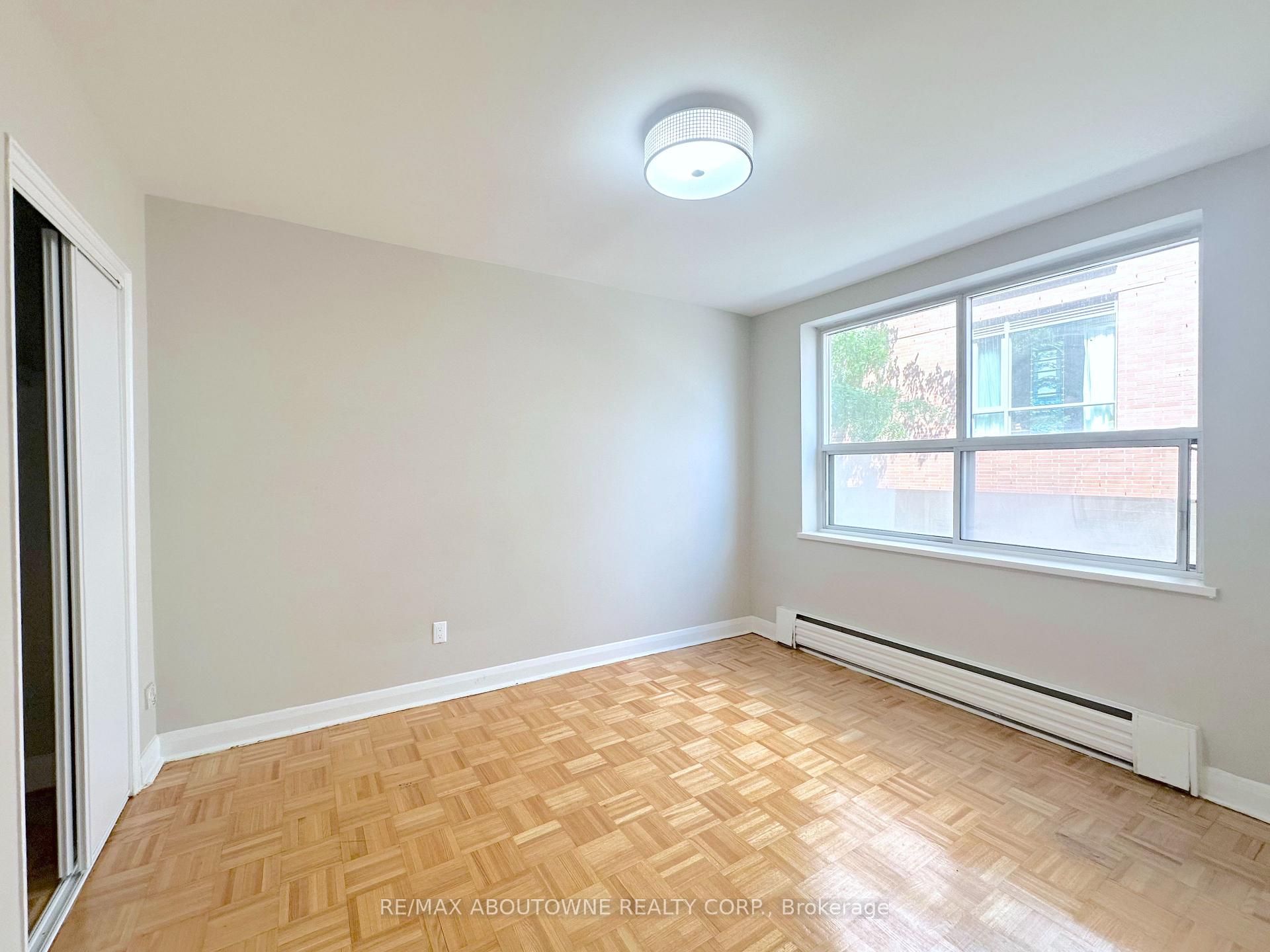 Photo 7 of Unit 104, 276 St Clair Avenue W, Toronto, Casa Loma — HOMEH