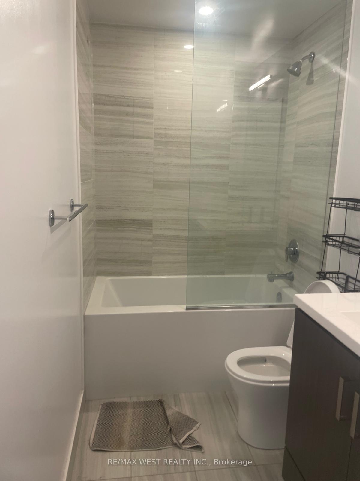 Photo 18 of Unit 1101, 10 Honeycrisp Crescent, Vaughan, Vaughan Corporate Centre — HOMEH