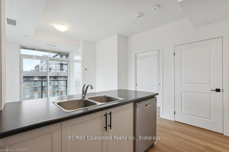 Photo 7 of Unit 423, 470 Dundas Street E, Hamilton, Waterdown — HOMEH