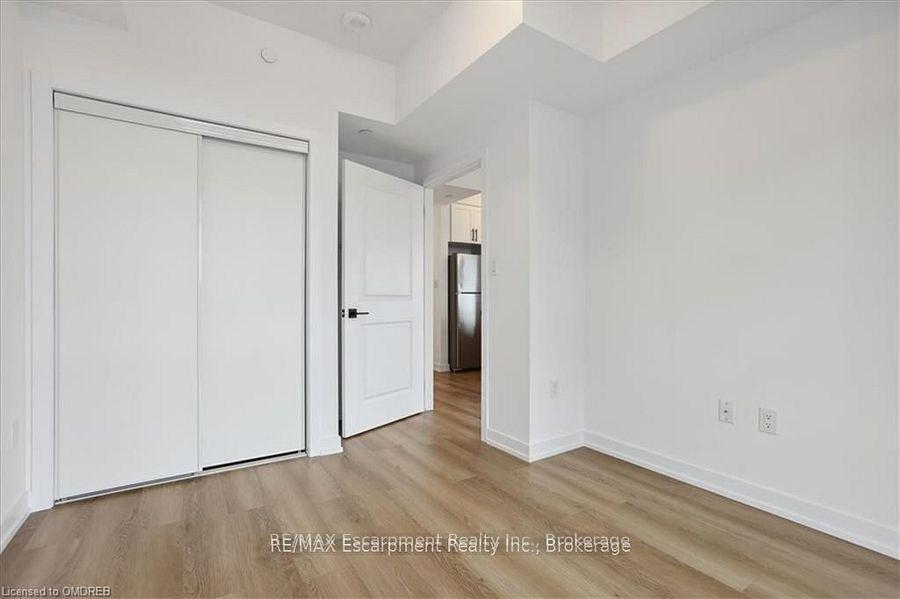 Photo 8 of Unit 423, 470 Dundas Street E, Hamilton, Waterdown — HOMEH