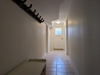 Photo 2 of Unit Lower, 14 Valleycrest Drive, King, King City — HOMEH