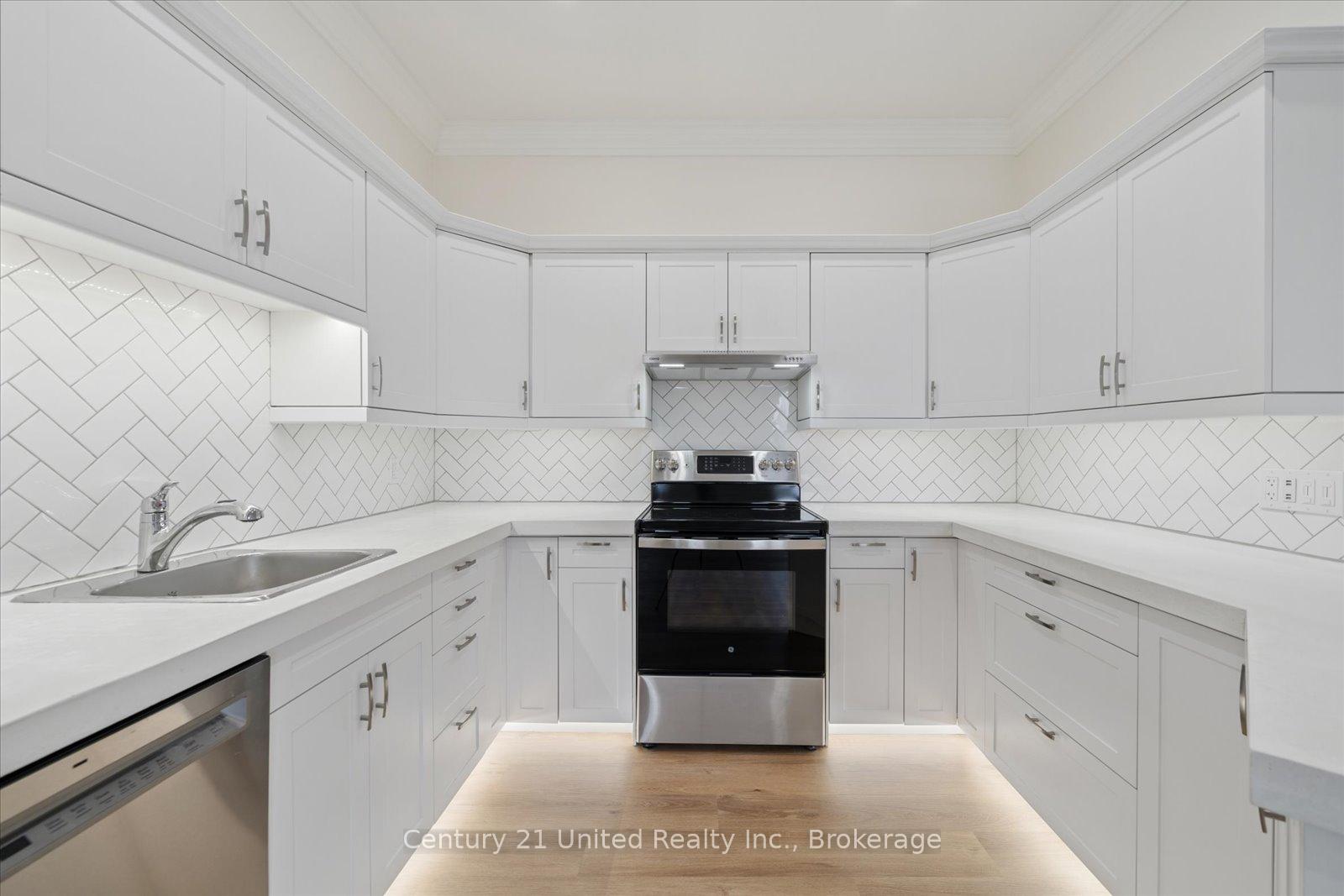 Photo 15 of Unit 201, 1027 Willcox Street, Selwyn — HOMEH
