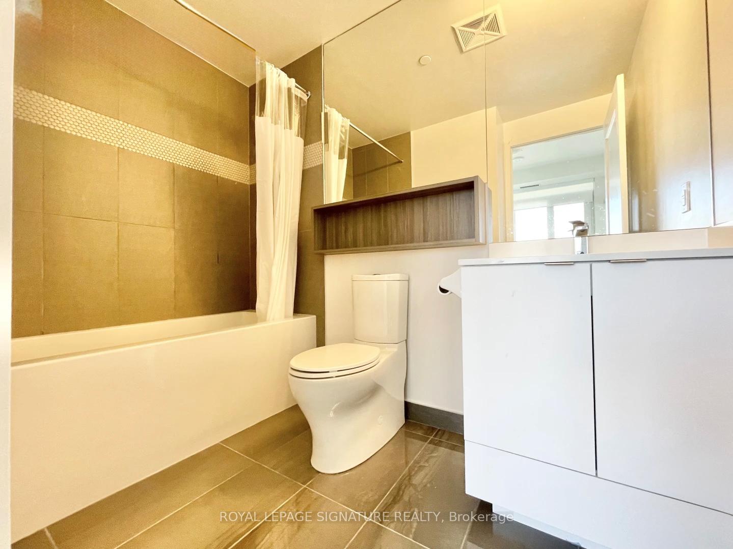 Photo 9 of Unit 1502, 70 Princess Street, Toronto, Moss Park — HOMEH