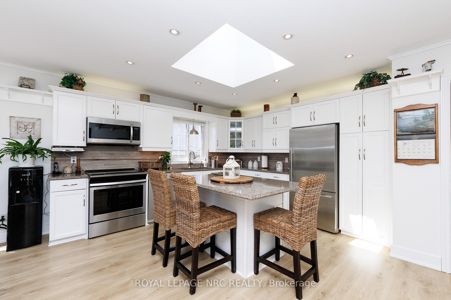 Photo 9 of 27 Bahama Bay, St. Catharines, Bunting/Linwell — HOMEH