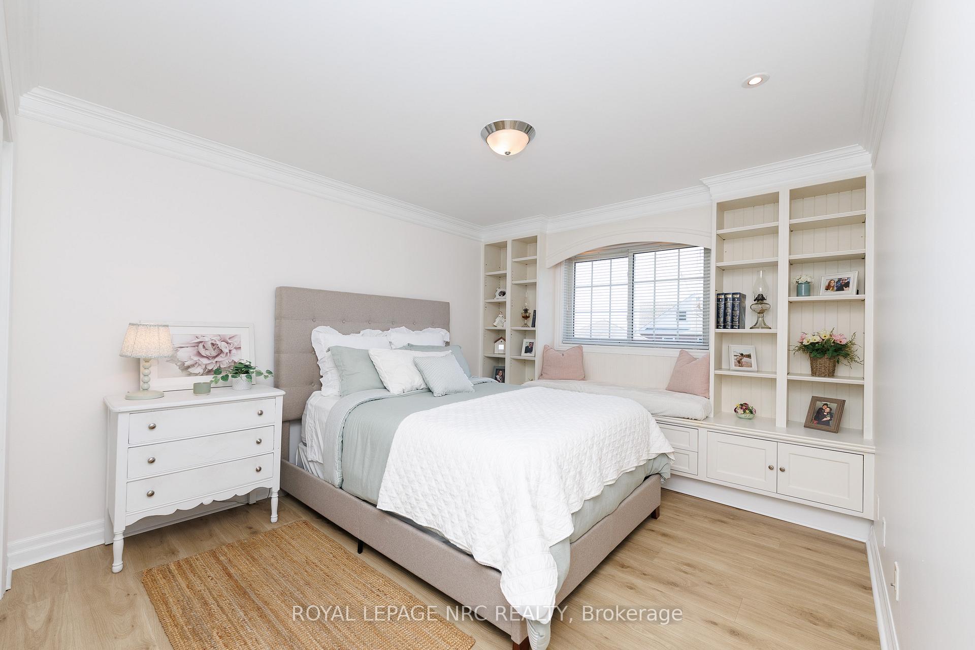 Photo 15 of 27 Bahama Bay, St. Catharines, Bunting/Linwell — HOMEH
