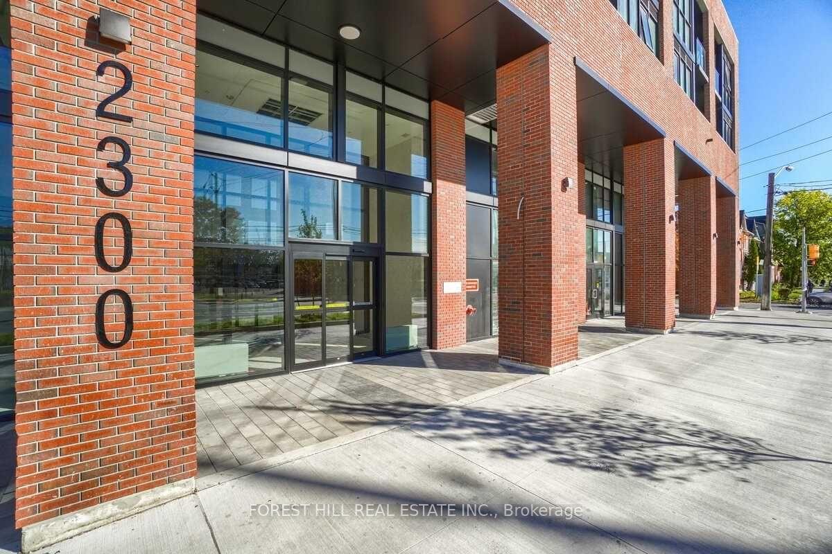 Photo of Unit 1009, 2300 St. Clair Avenue W