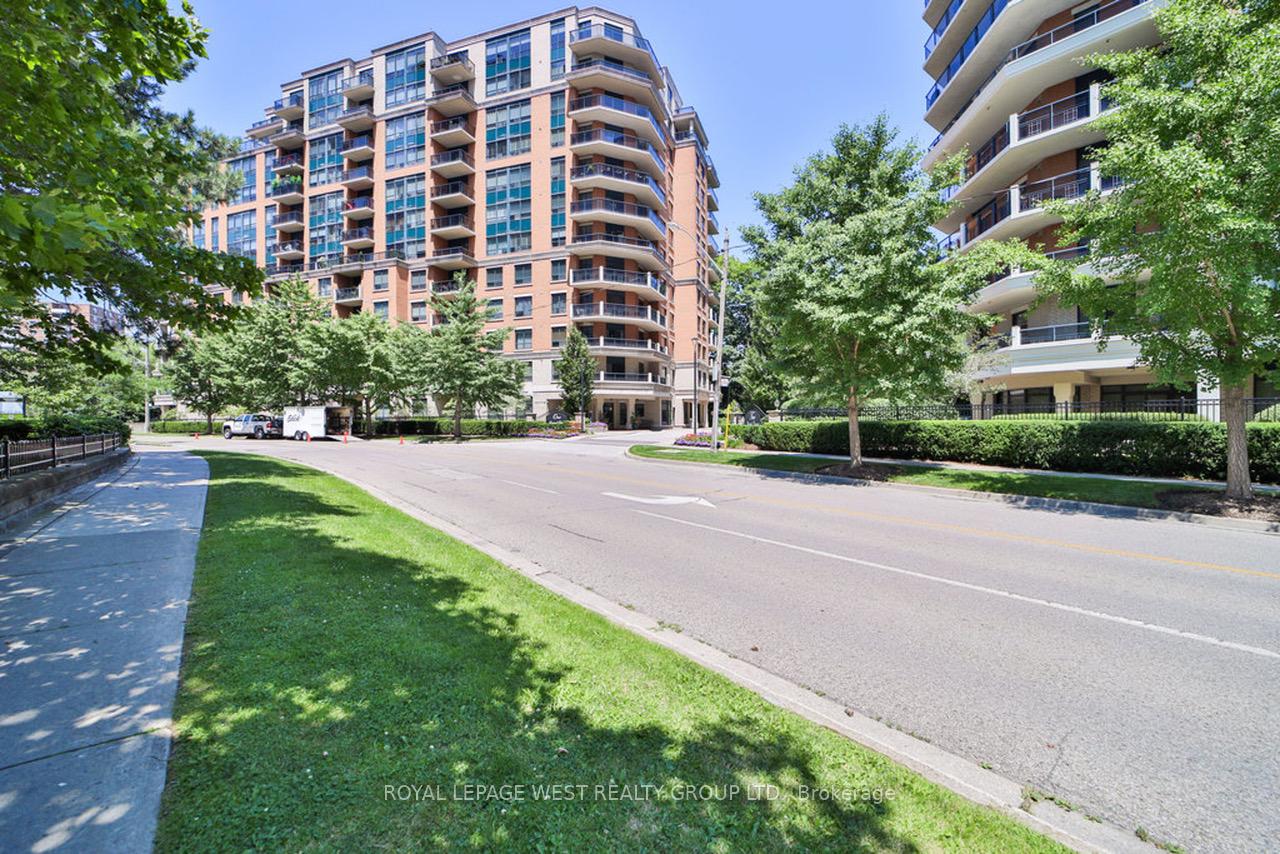 Photo 2 of Unit 708, 1 Lomond Drive, Etobicoke, Islington-City Centre West — HOMEH