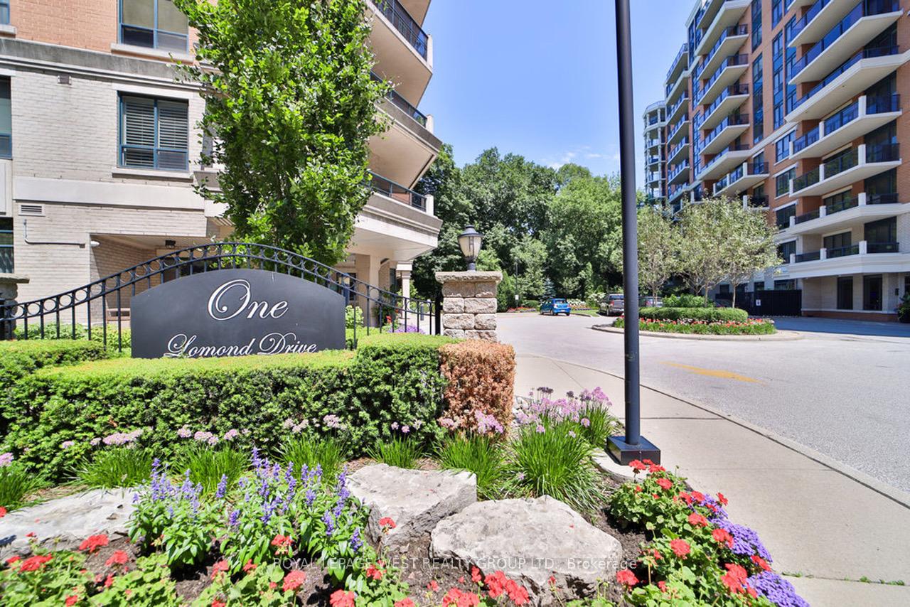 Photo 3 of Unit 708, 1 Lomond Drive, Etobicoke, Islington-City Centre West — HOMEH