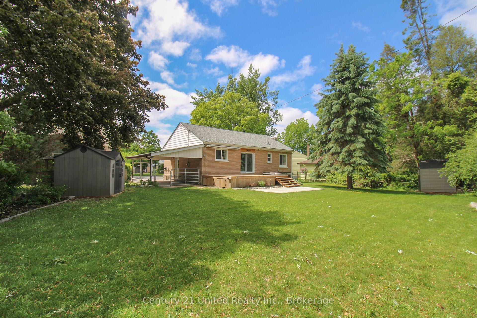 Photo 6 of 822 Argyle Street, Peterborough, Northcrest Ward 5 — HOMEH