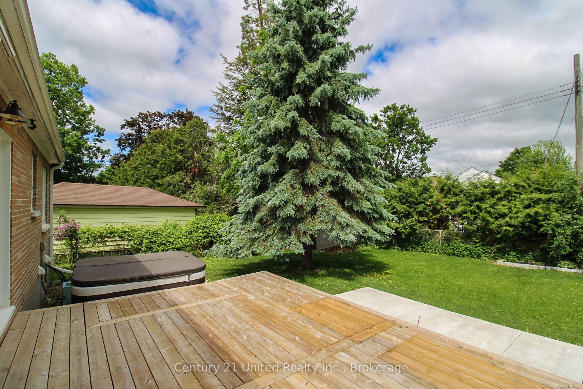 Photo 7 of 822 Argyle Street, Peterborough, Northcrest Ward 5 — HOMEH