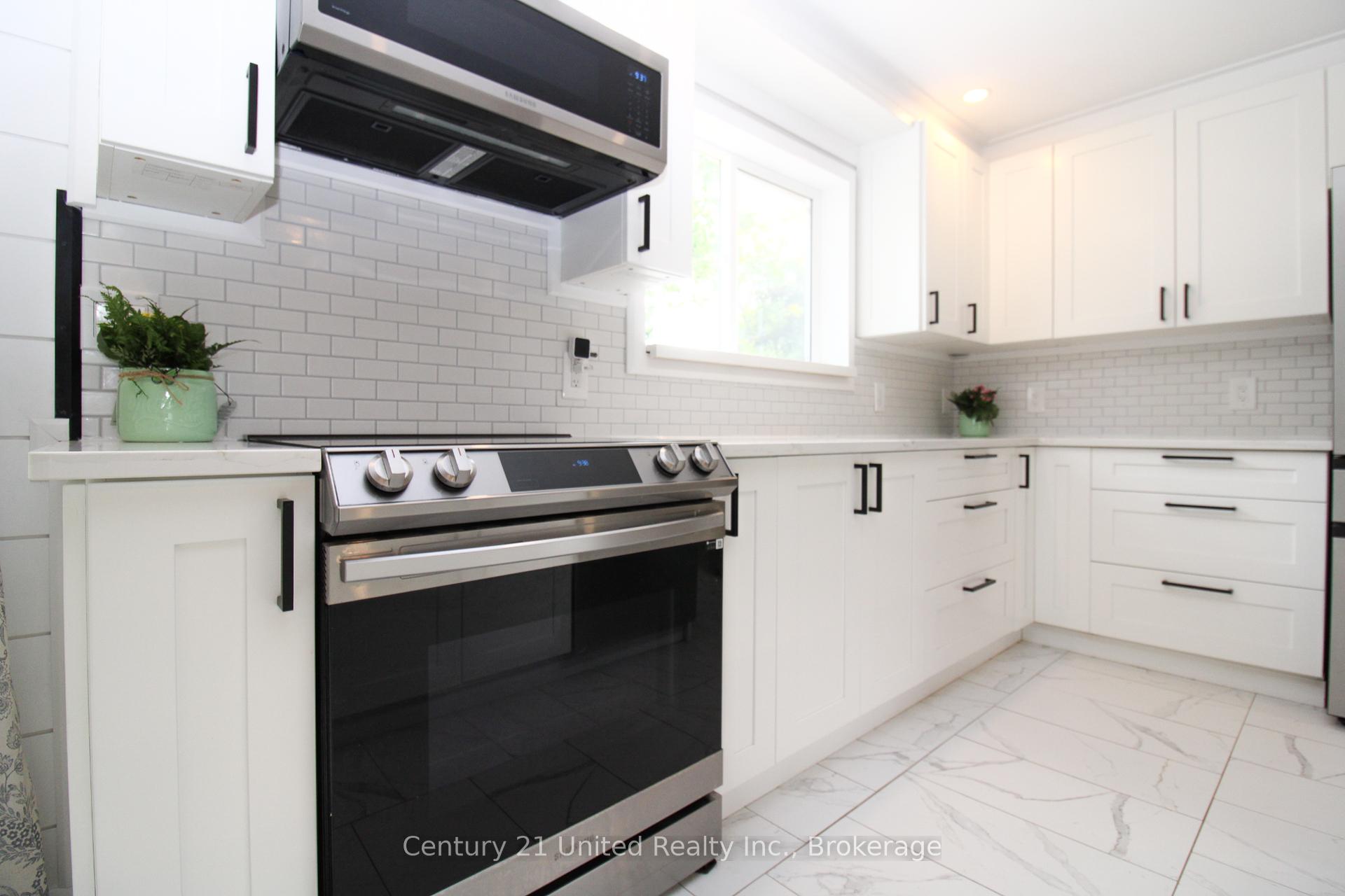 Photo 16 of 822 Argyle Street, Peterborough, Northcrest Ward 5 — HOMEH