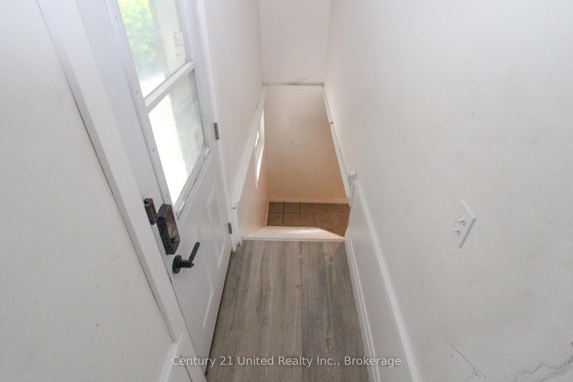 Photo 29 of 822 Argyle Street, Peterborough, Northcrest Ward 5 — HOMEH