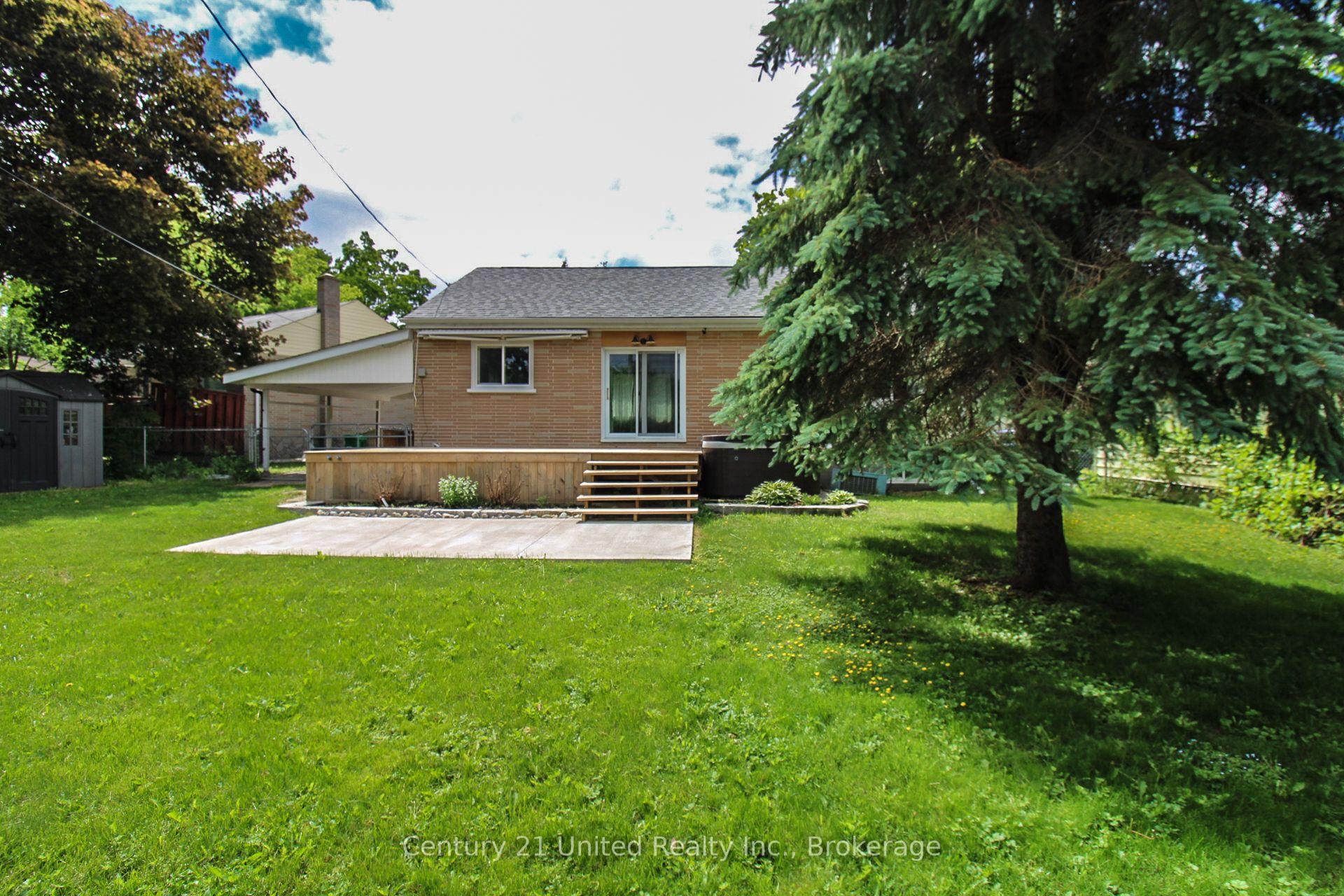 Photo 35 of 822 Argyle Street, Peterborough, Northcrest Ward 5 — HOMEH