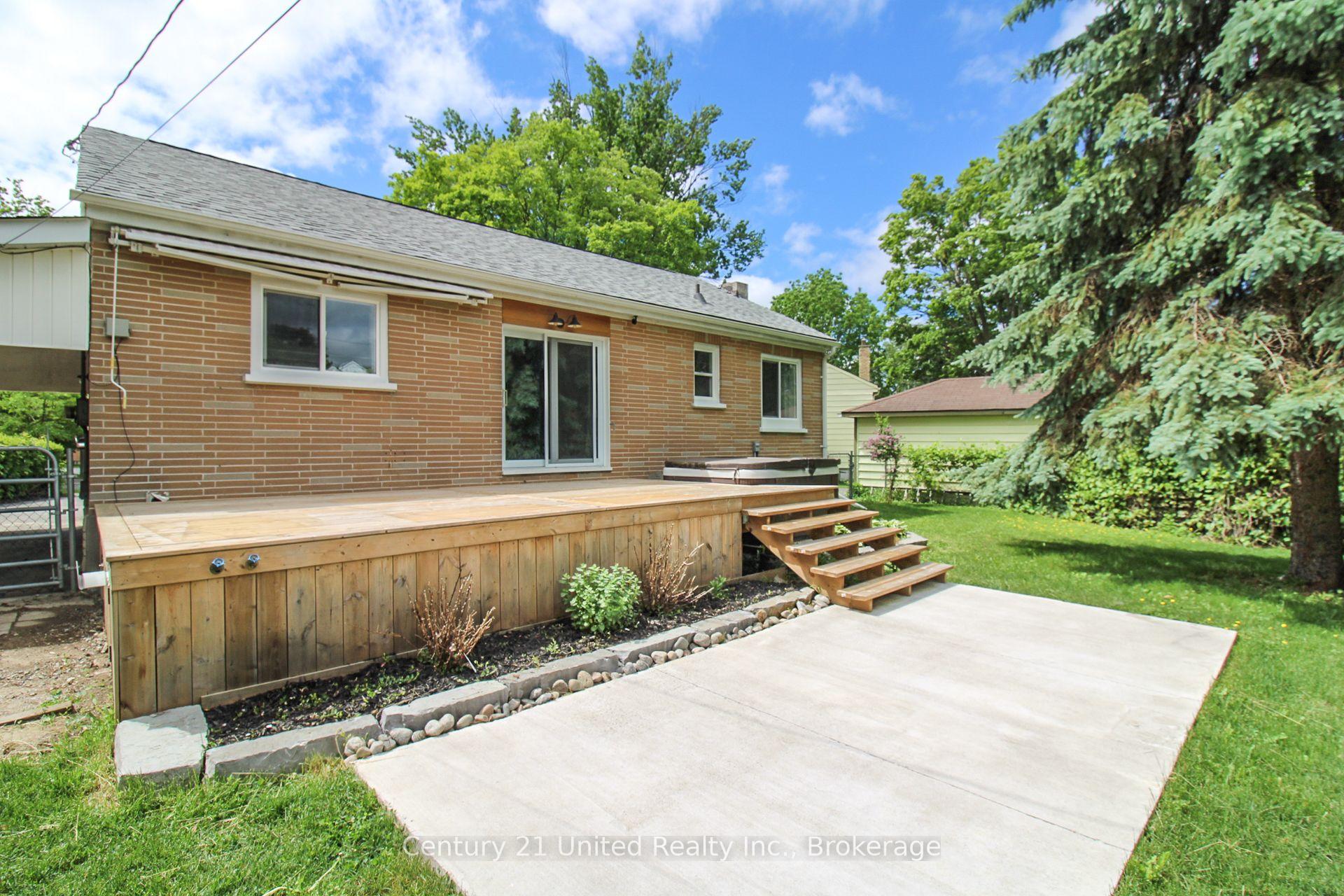 Photo 36 of 822 Argyle Street, Peterborough, Northcrest Ward 5 — HOMEH