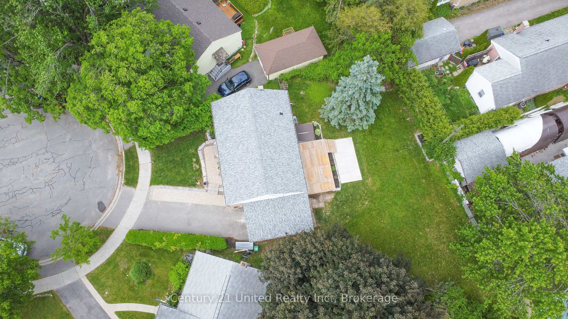 Photo 38 of 822 Argyle Street, Peterborough, Northcrest Ward 5 — HOMEH