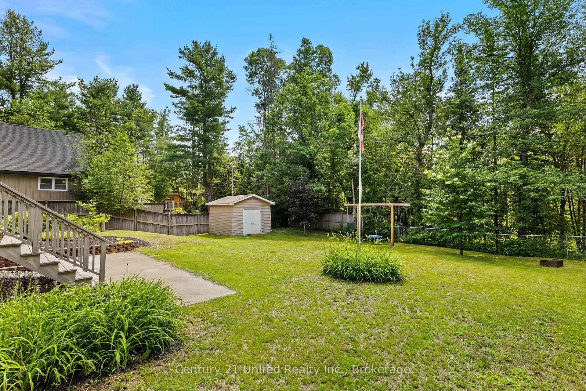 Photo 5 of 31 River Street, North Kawartha — HOMEH