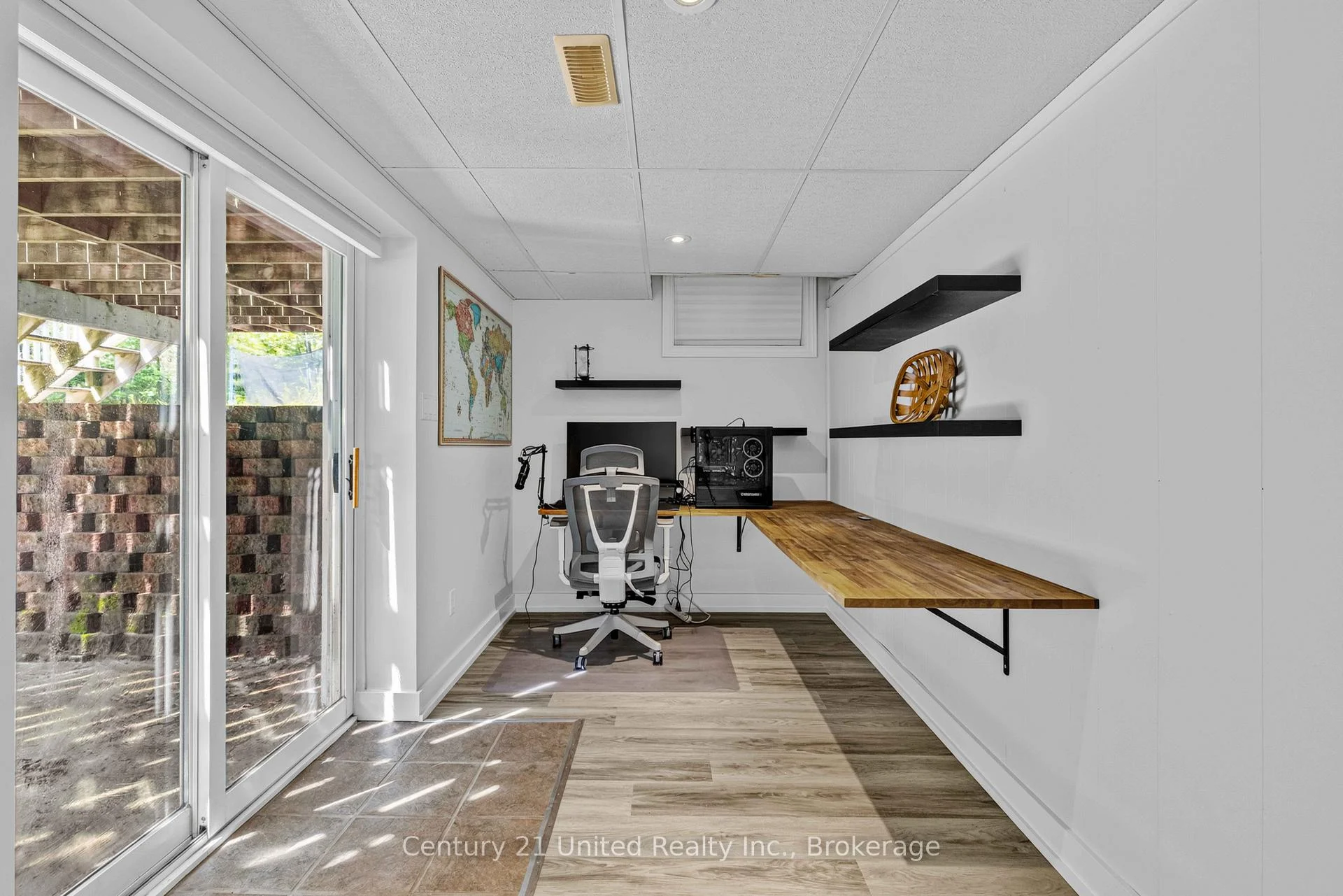 Photo 11 of 31 River Street, North Kawartha — HOMEH