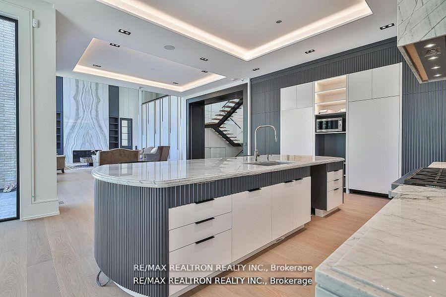 Photo 17 of 41 Thornbank Road, Vaughan, Uplands — HOMEH