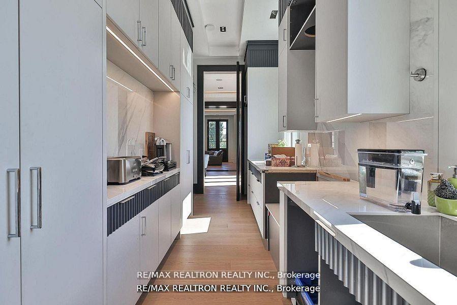 Photo 18 of 41 Thornbank Road, Vaughan, Uplands — HOMEH