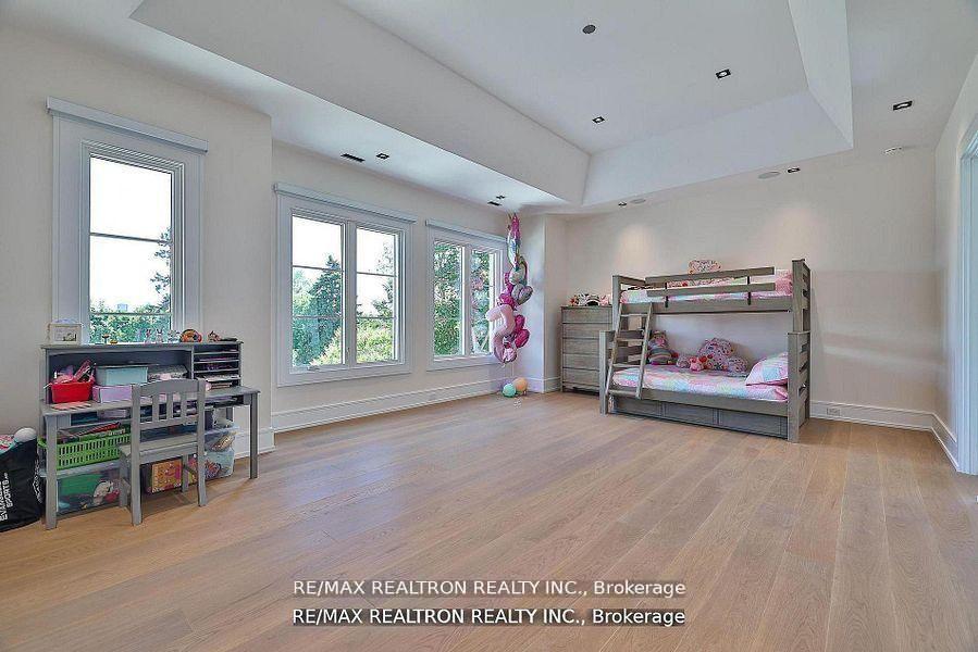 Photo 37 of 41 Thornbank Road, Vaughan, Uplands — HOMEH