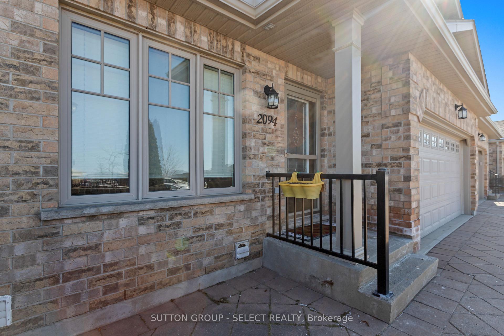 Photo 5 of 2094 Denview Avenue, London, North S — HOMEH