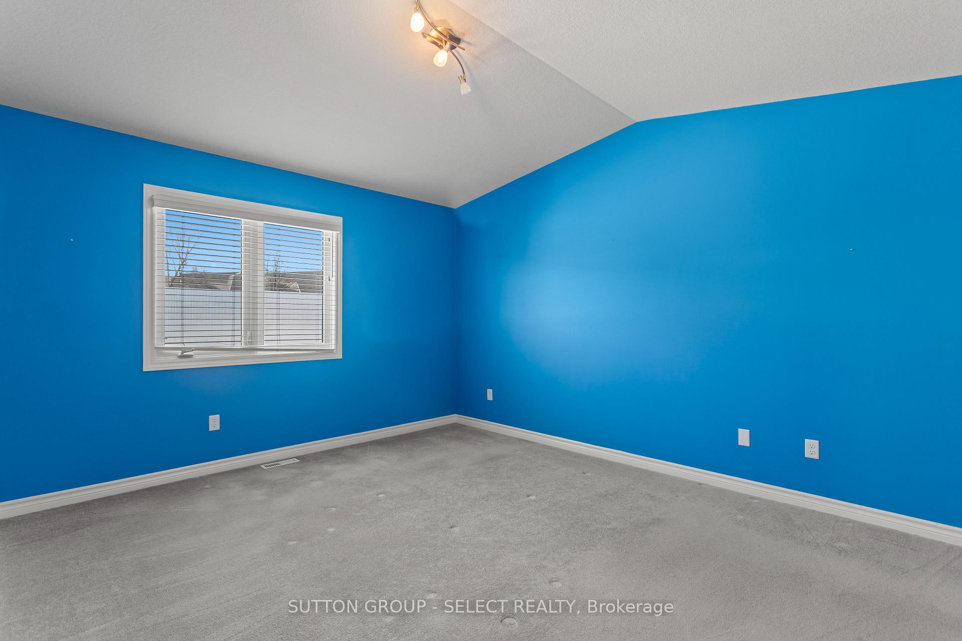 Photo 17 of 2094 Denview Avenue, London, North S — HOMEH
