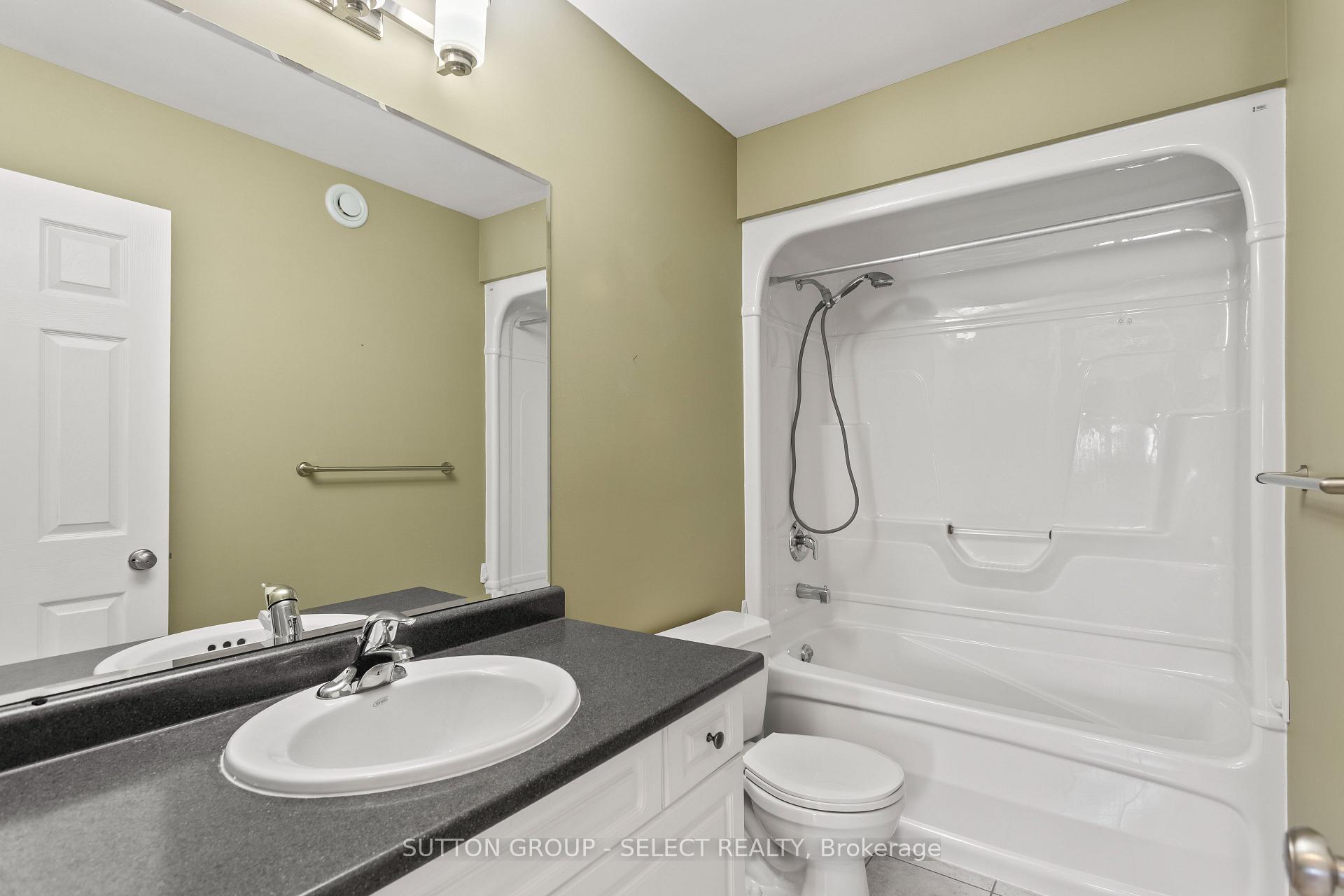 Photo 19 of 2094 Denview Avenue, London, North S — HOMEH