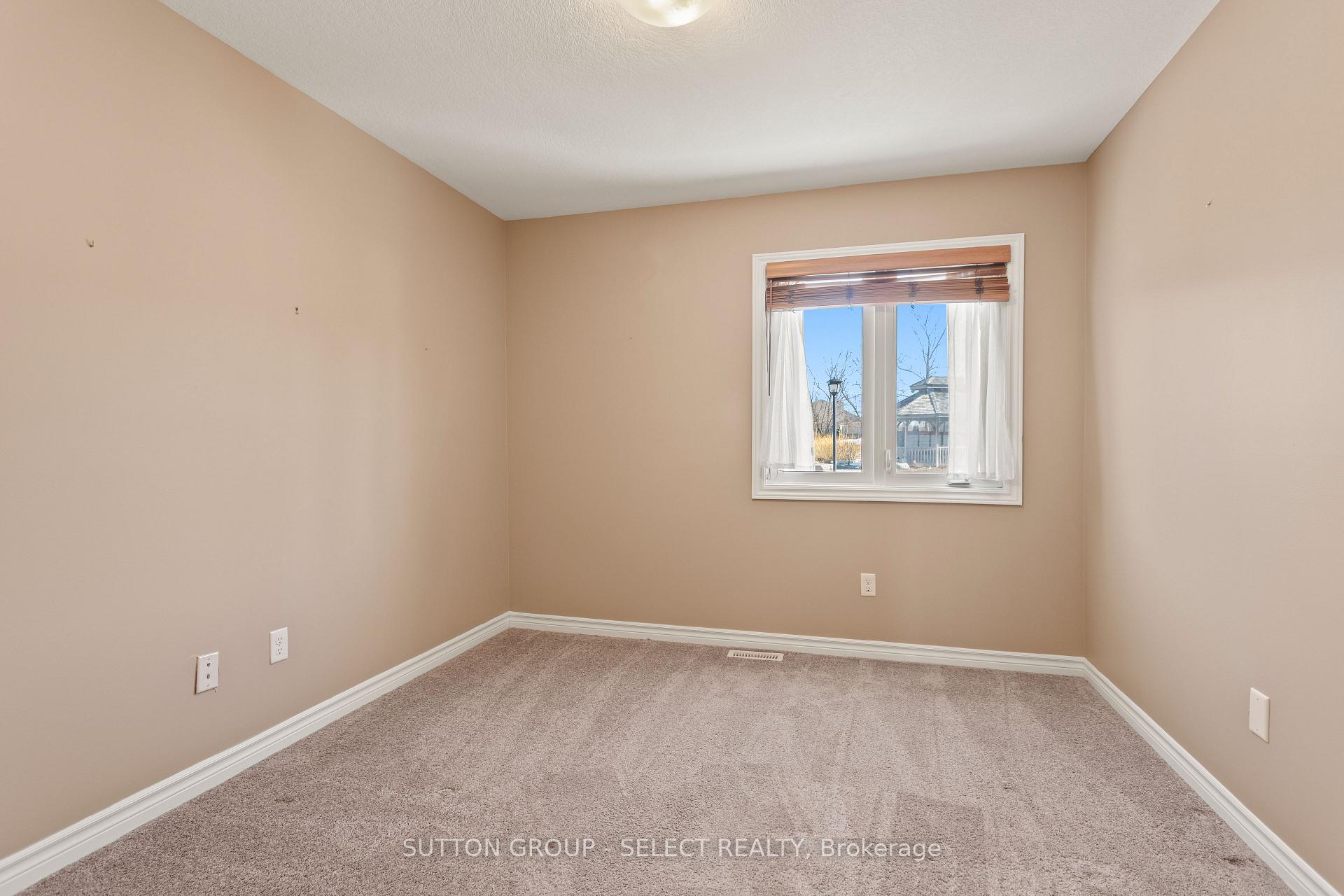 Photo 21 of 2094 Denview Avenue, London, North S — HOMEH