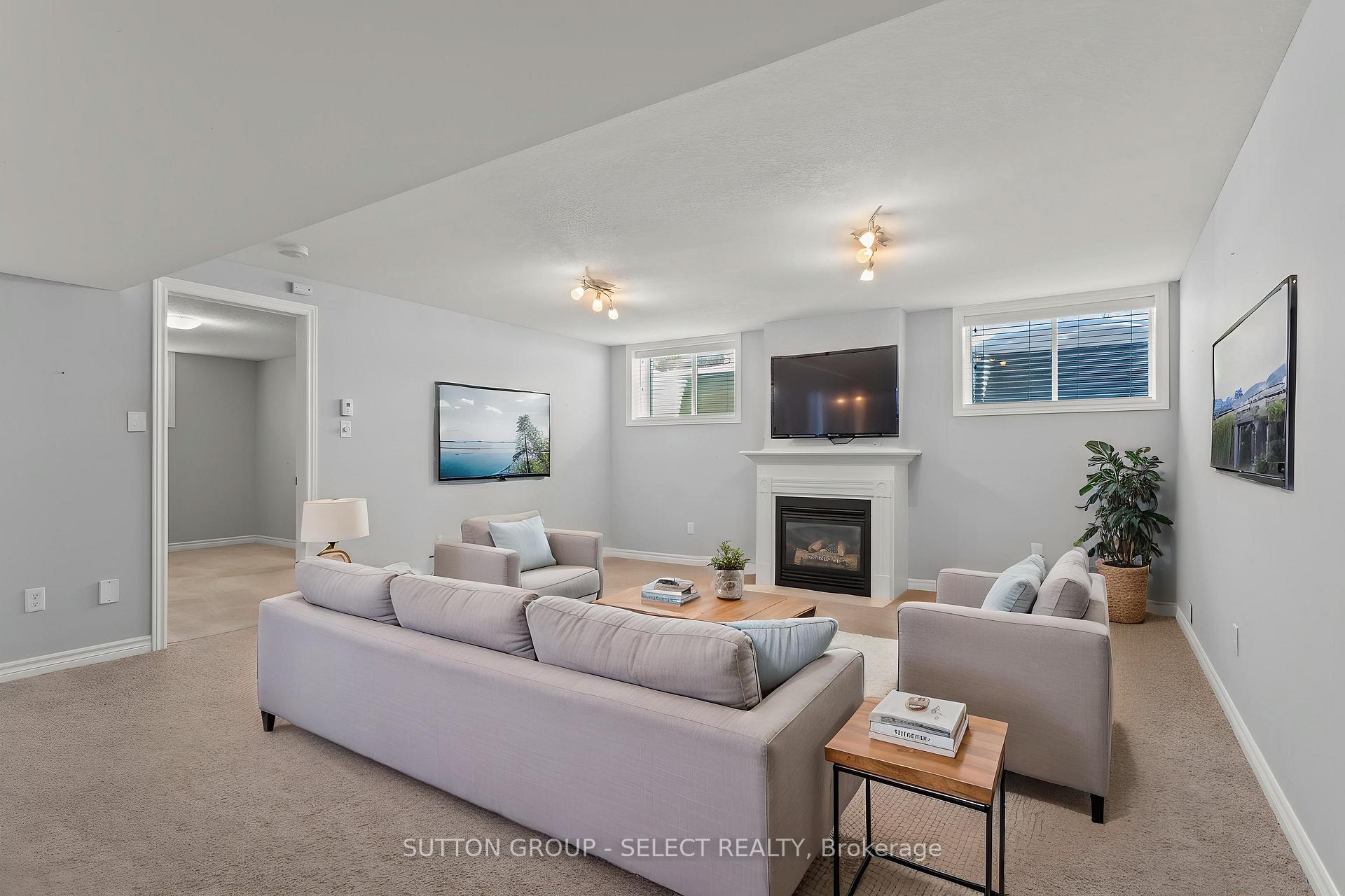 Photo 25 of 2094 Denview Avenue, London, North S — HOMEH