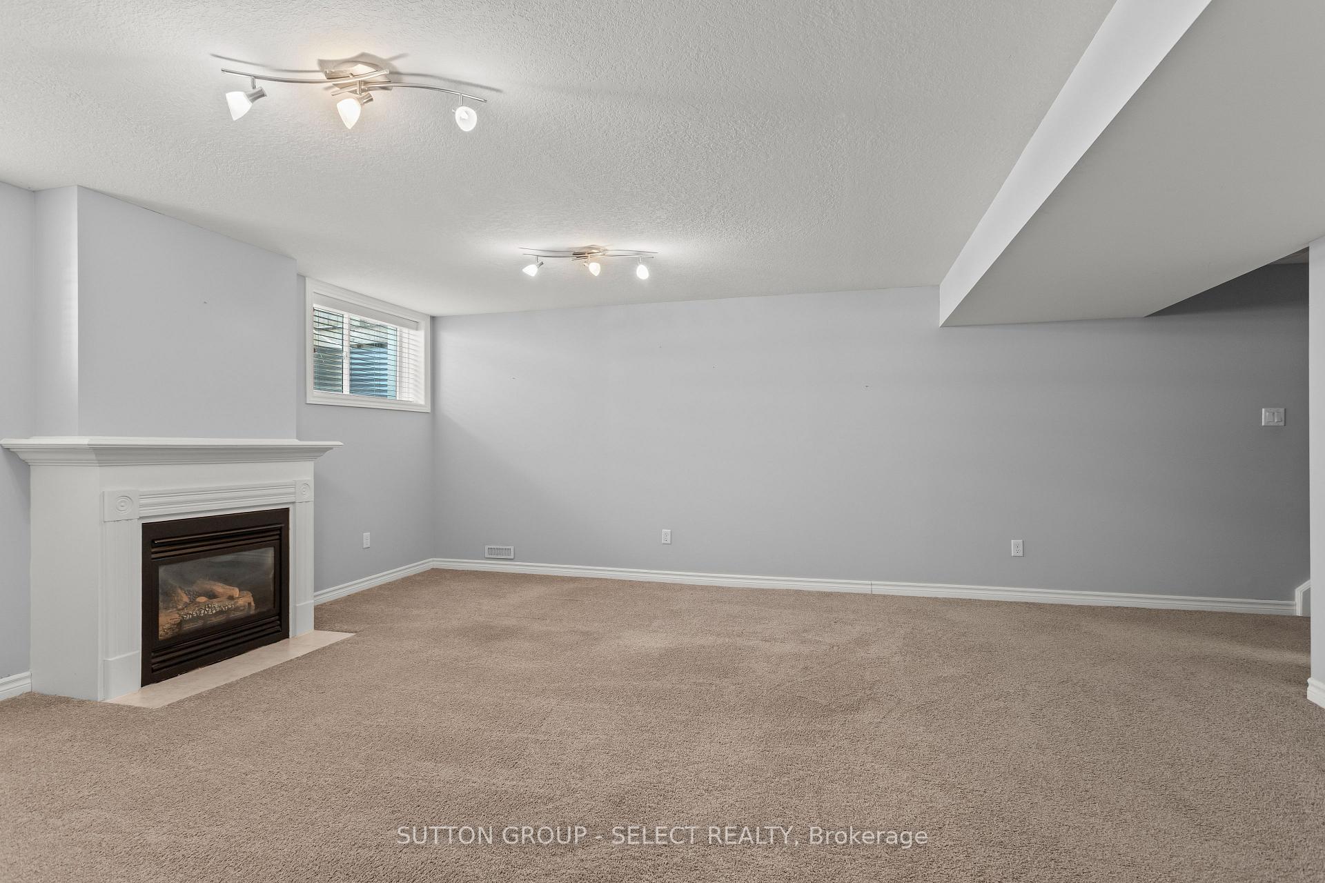 Photo 27 of 2094 Denview Avenue, London, North S — HOMEH
