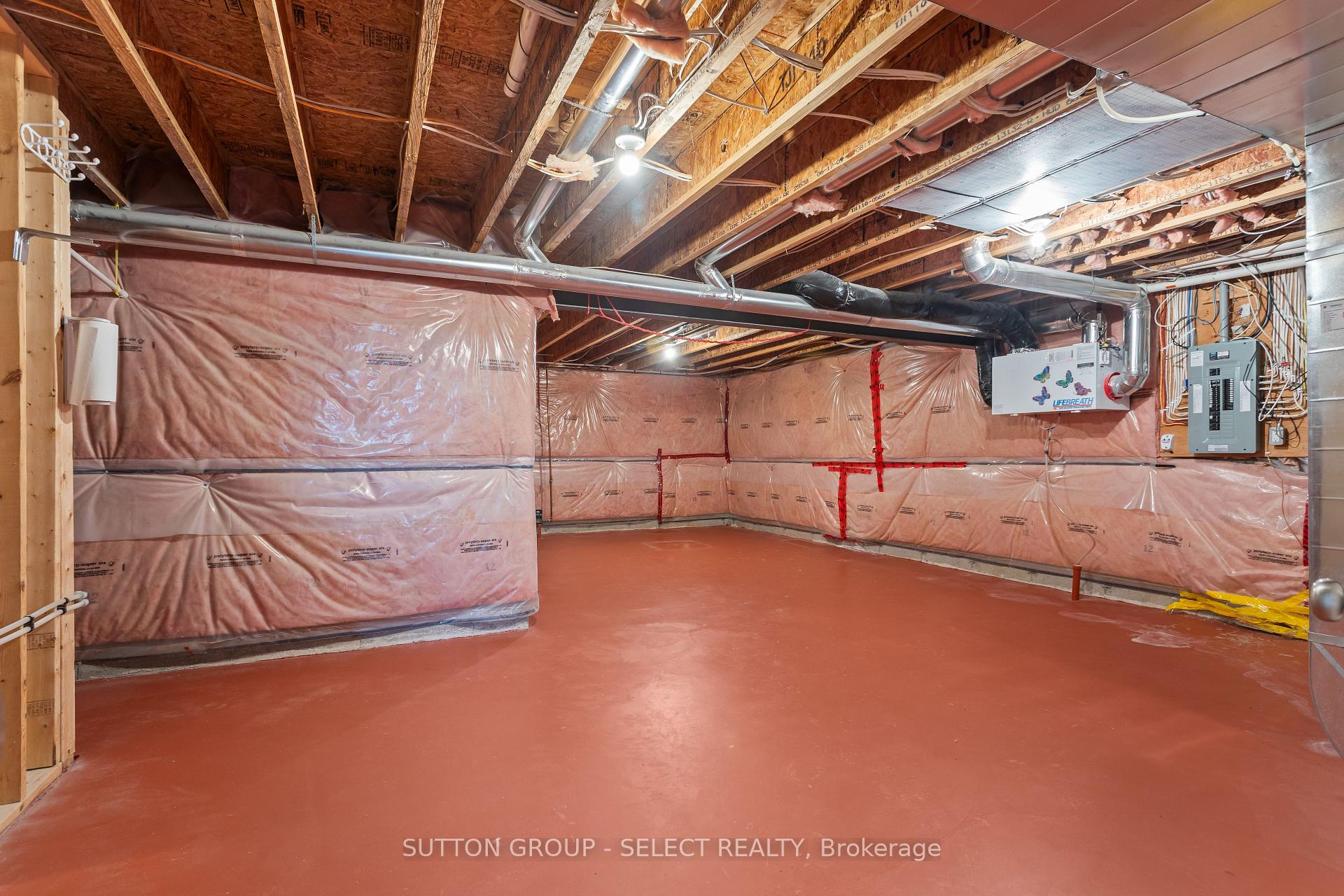 Photo 33 of 2094 Denview Avenue, London, North S — HOMEH