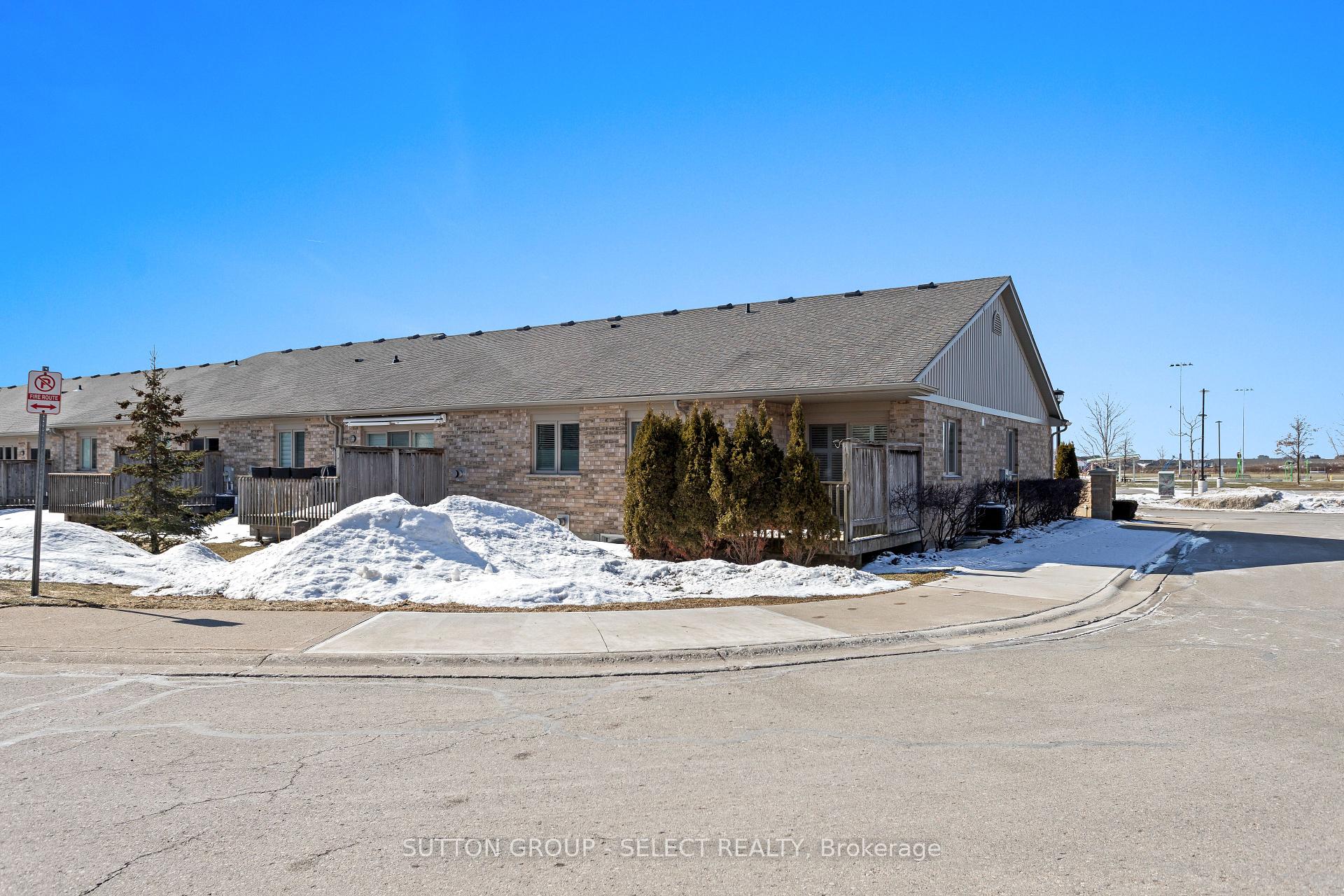 Photo 34 of 2094 Denview Avenue, London, North S — HOMEH