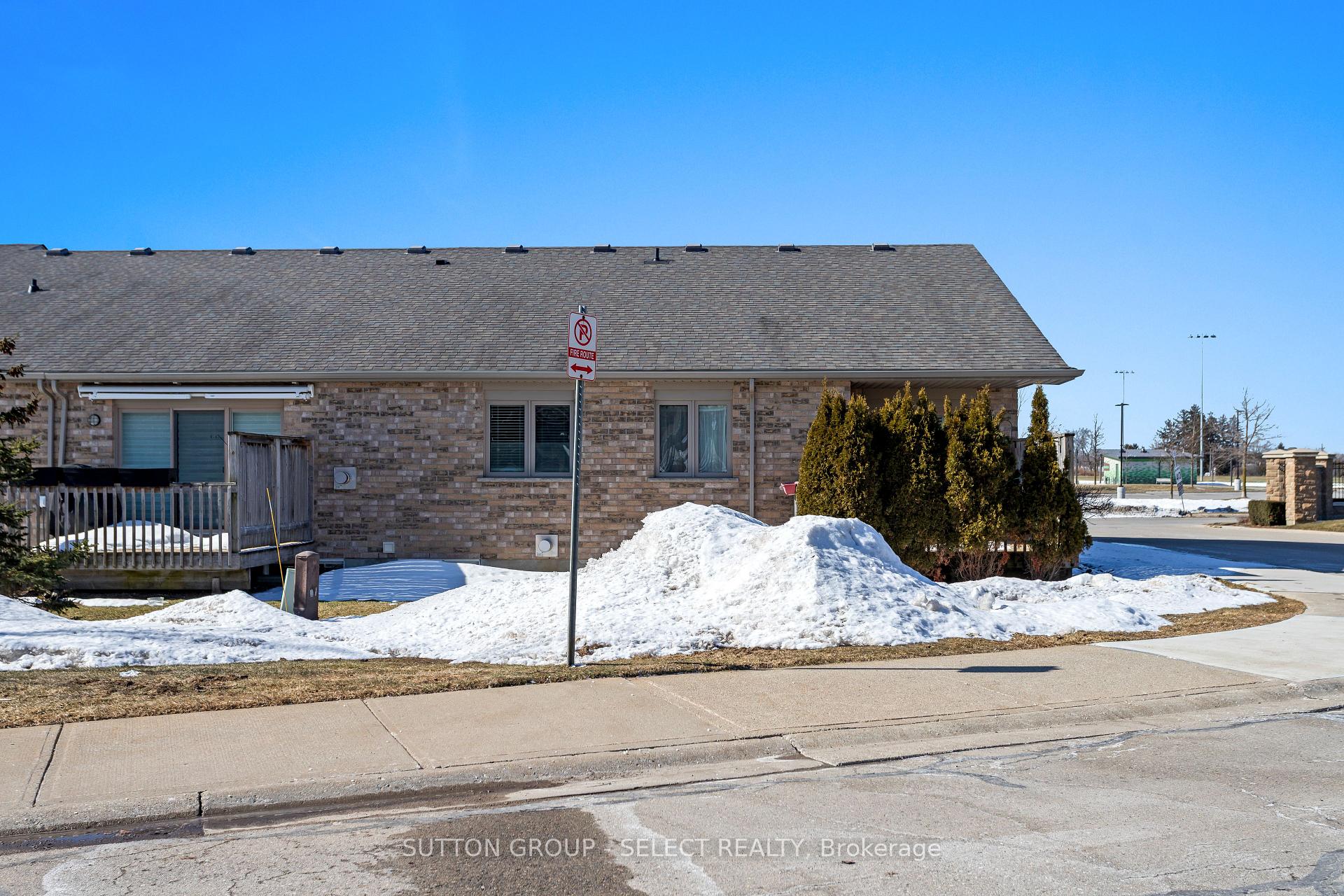 Photo 35 of 2094 Denview Avenue, London, North S — HOMEH