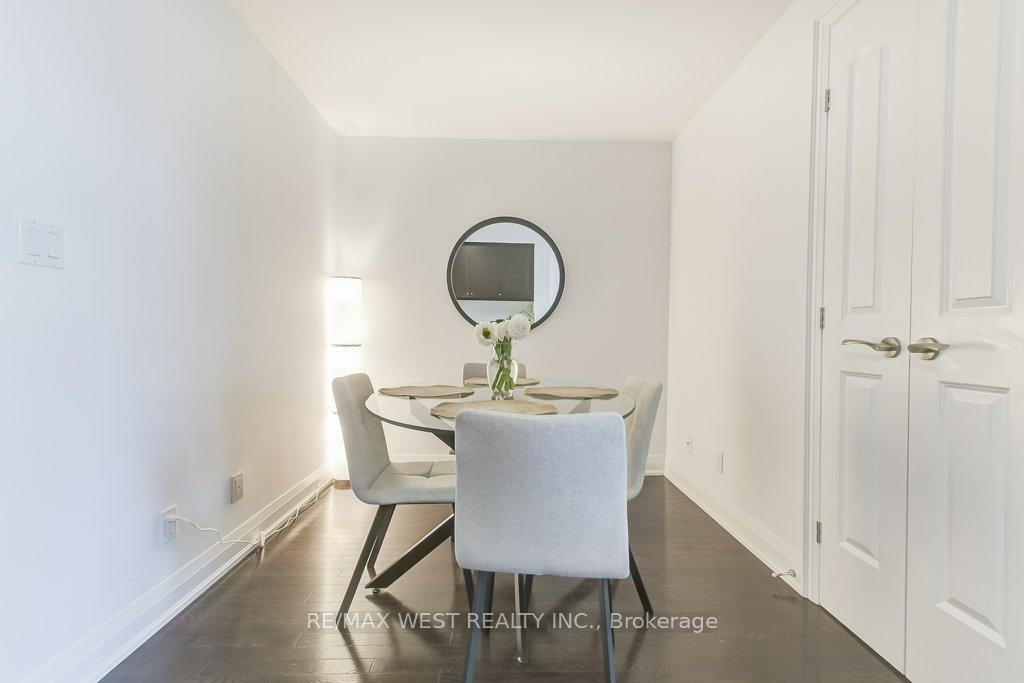 Photo 12 of Unit 818, 1 Bedford Road, Toronto, The Annex — HOMEH