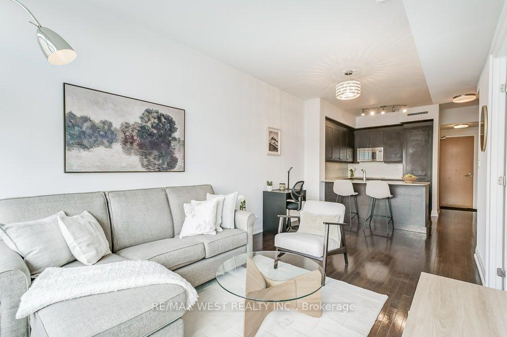 Photo 17 of Unit 818, 1 Bedford Road, Toronto, The Annex — HOMEH